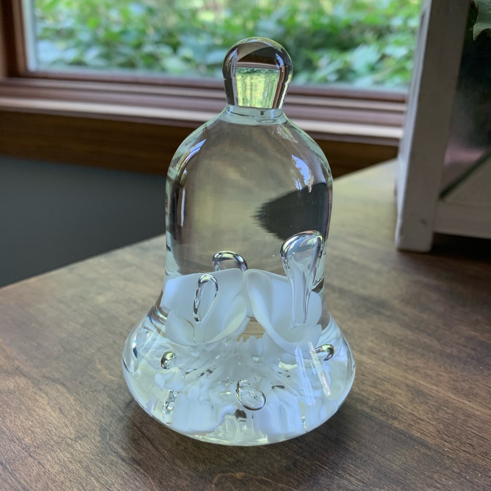 Joe St Clair Art Glass Bell Paperweight